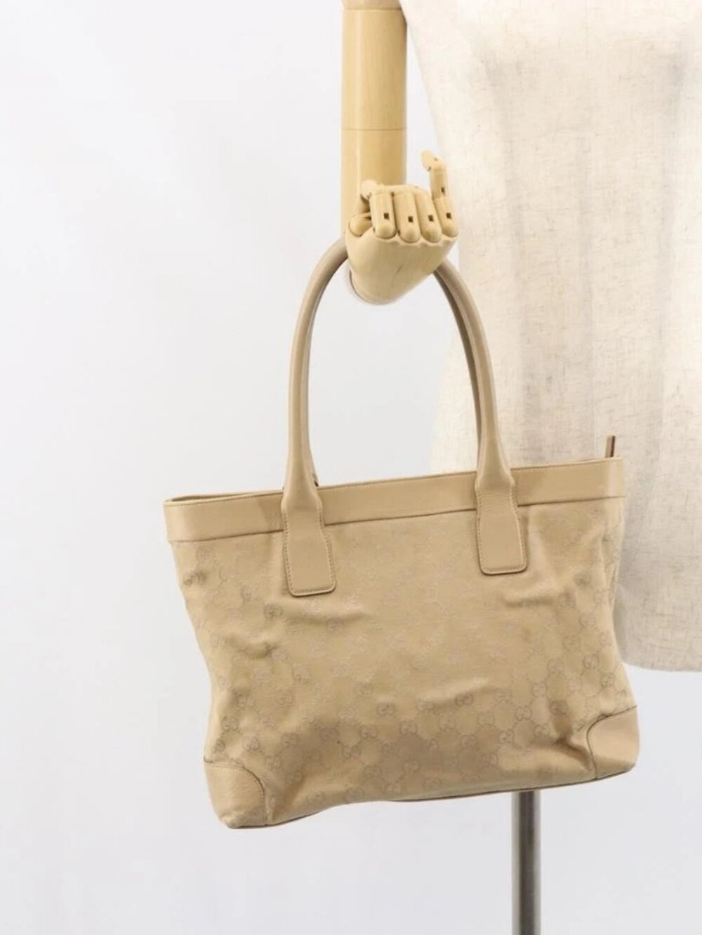 GUCCI GG Canvas Tote Bag Beige Gold 33890 Auth gh1529